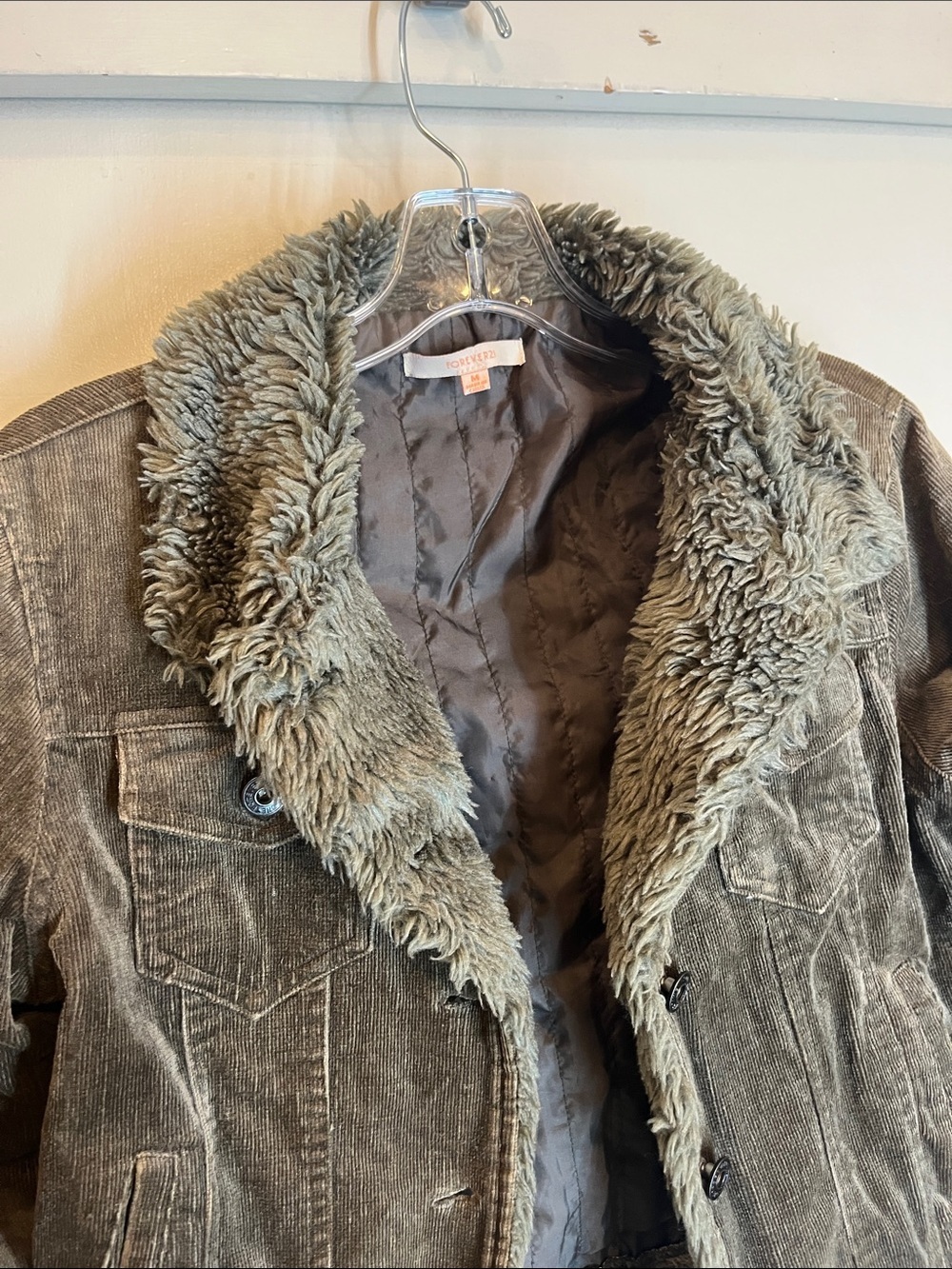 Forever 21 Olive Green Corduroy Cropped Jacket size medium w/ Faux Fur Trim - Picture 3 of 8